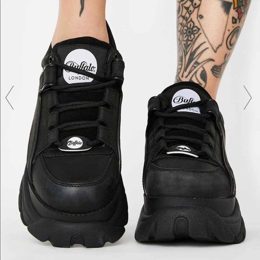 Buffalo London Classic Low Leather Sneakers